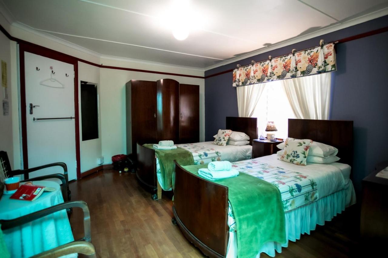 Zoete Inval Hostel เฮอร์มานุส ภายนอก รูปภาพ